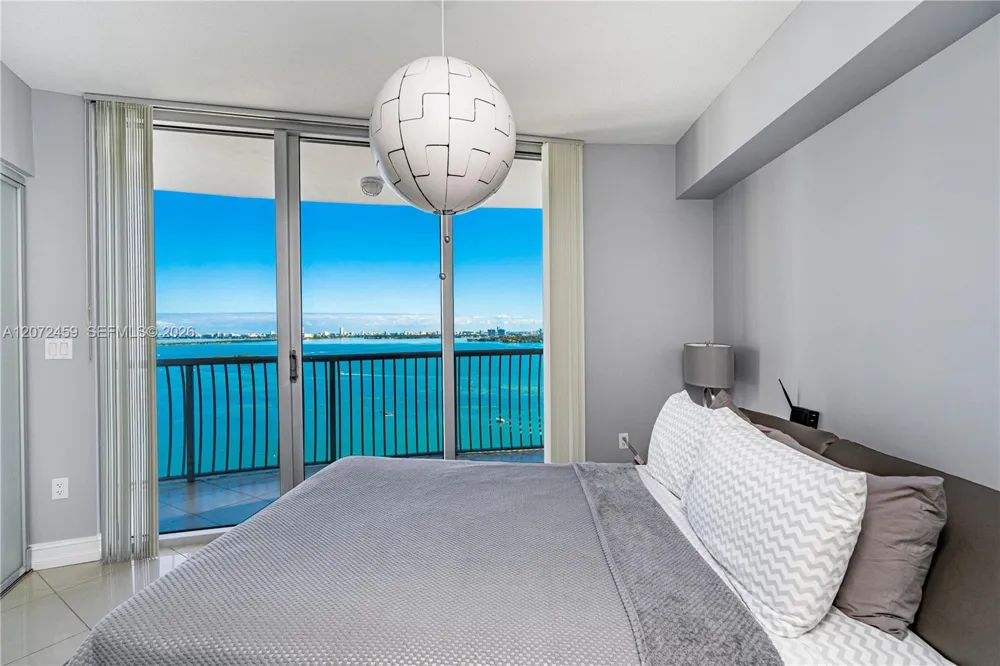 1750 Bayshore Dr #2301 Miami, FL 33132
