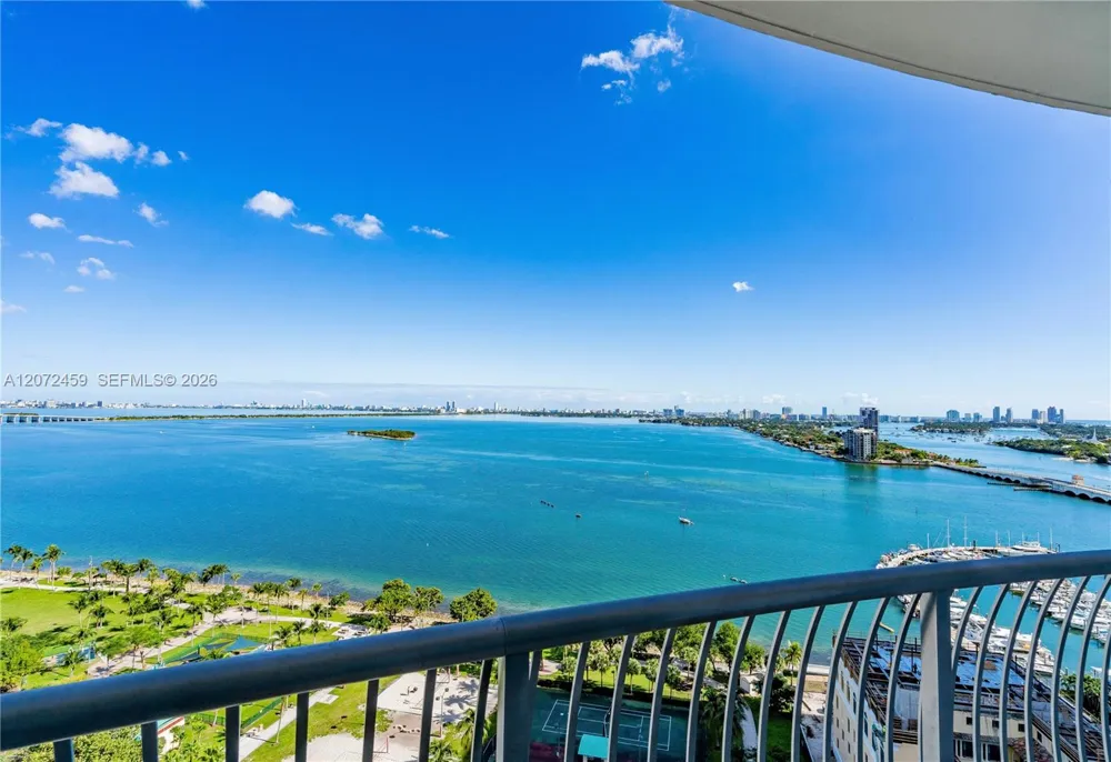 1750 Bayshore Dr #2301 Miami, FL 33132