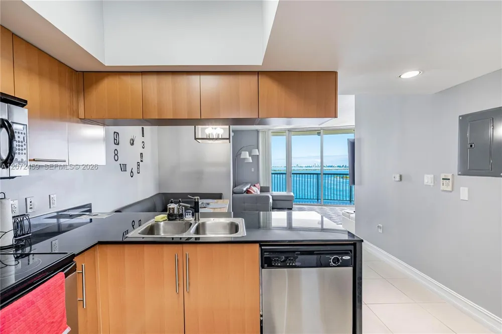 1750 Bayshore Dr #2301 Miami, FL 33132