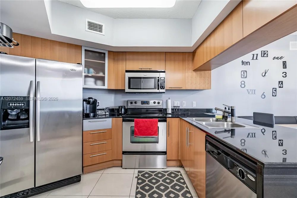 1750 Bayshore Dr #2301 Miami, FL 33132