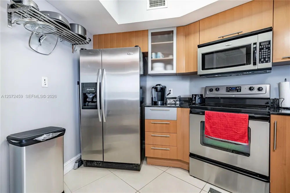 1750 Bayshore Dr #2301 Miami, FL 33132