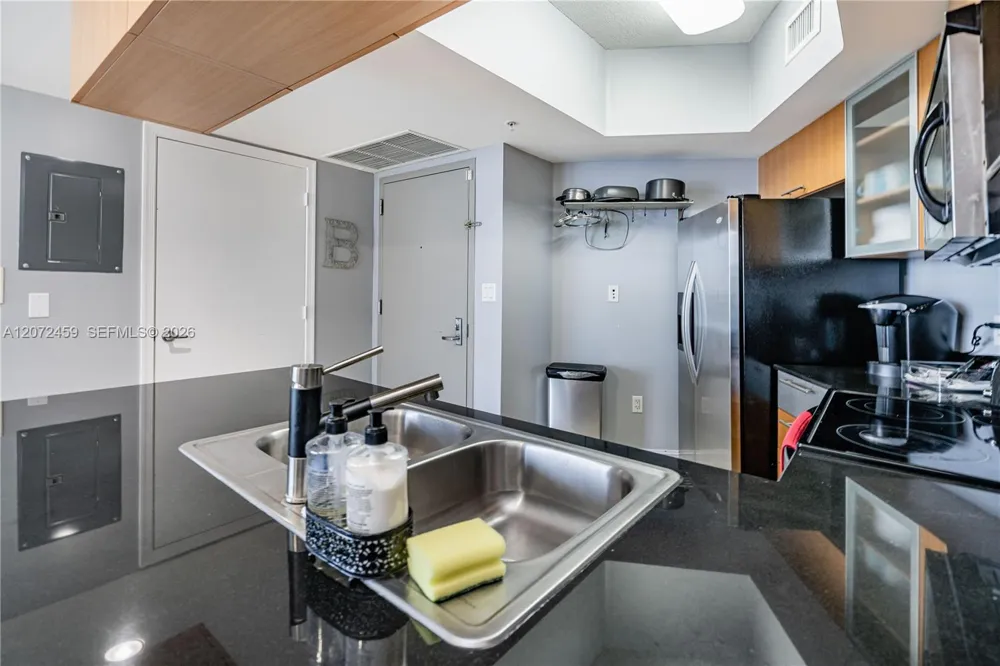 1750 Bayshore Dr #2301 Miami, FL 33132