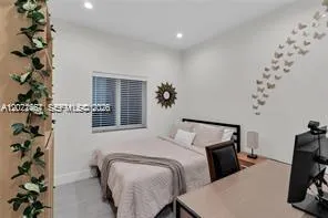 1786 SW 9th St #1 Miami, FL 33135