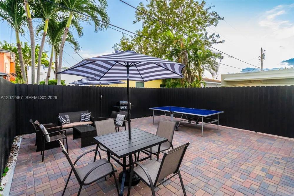 1786 SW 9th St #1 Miami, FL 33135