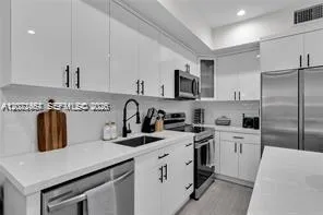 1786 SW 9th St #1 Miami, FL 33135