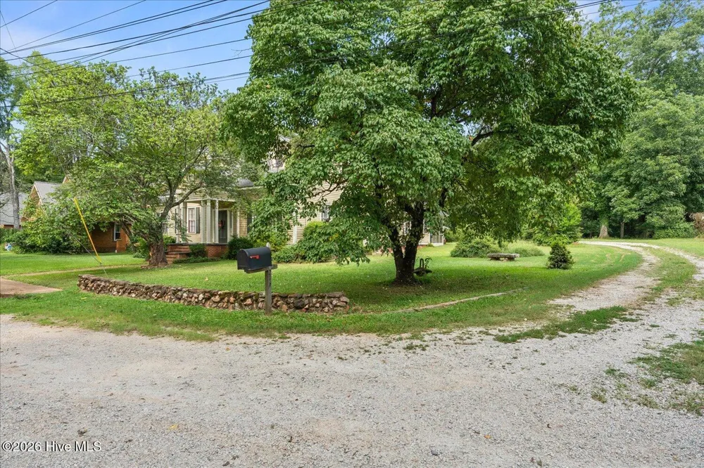 216 S Laurel Avenue Greensboro, GA 30642
