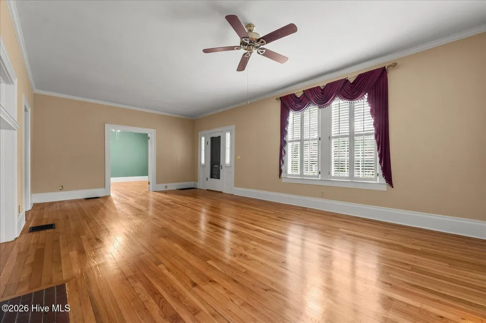 216 S Laurel Avenue Greensboro, GA 30642