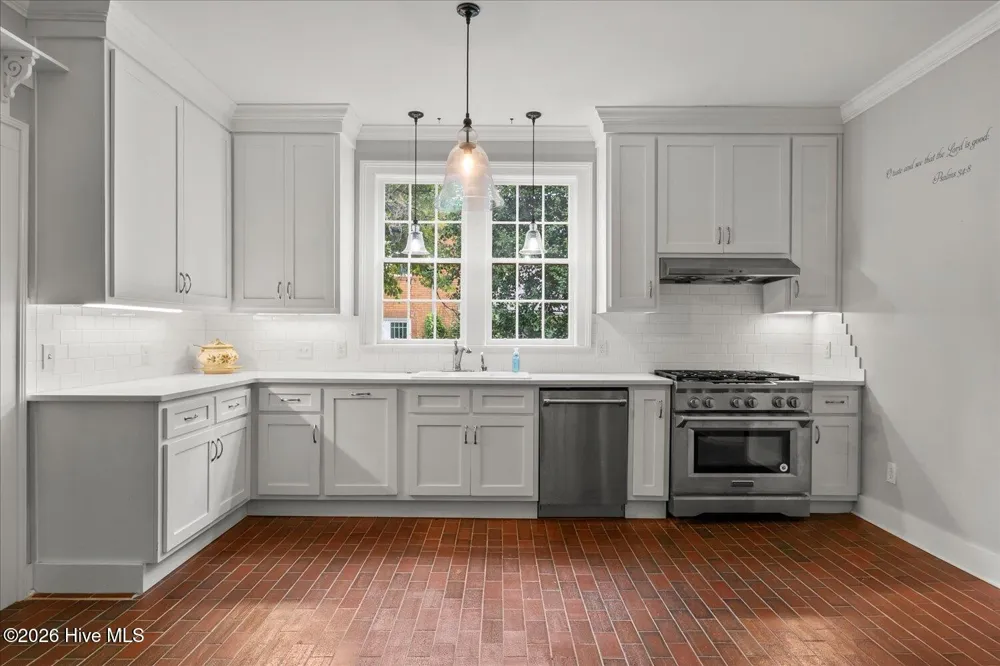 216 S Laurel Avenue Greensboro, GA 30642