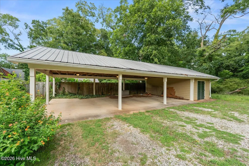 216 S Laurel Avenue Greensboro, GA 30642