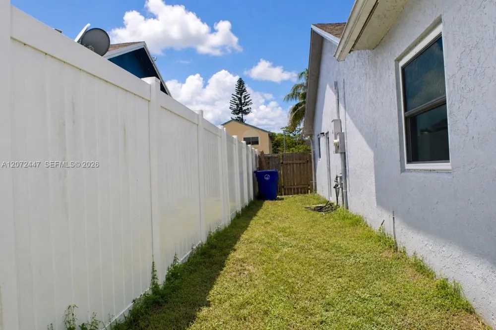 2001 SW 87th Ave North Lauderdale, FL 33068