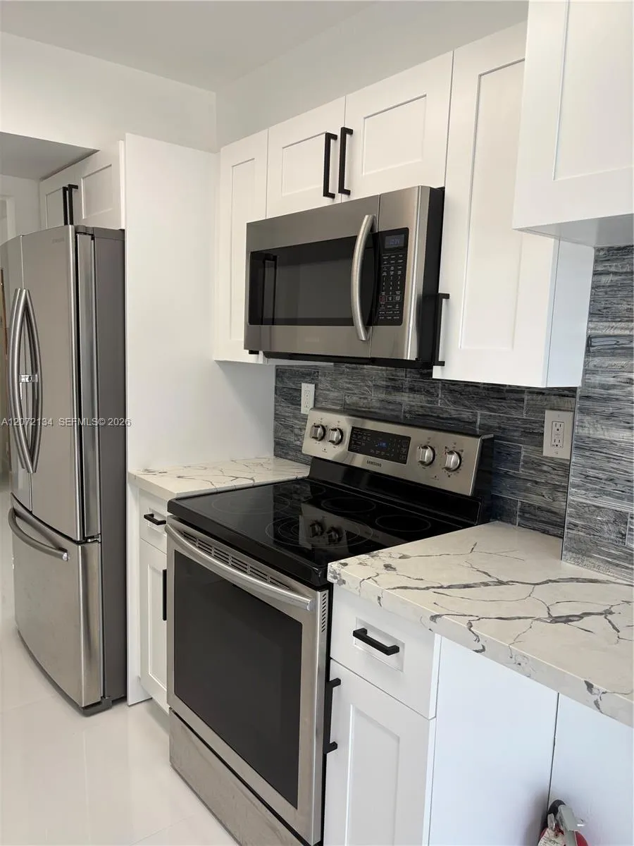 525 Ocean Blvd #515 Pompano Beach, FL 33062