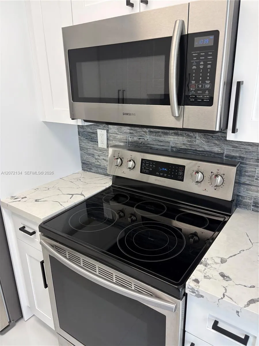 525 Ocean Blvd #515 Pompano Beach, FL 33062