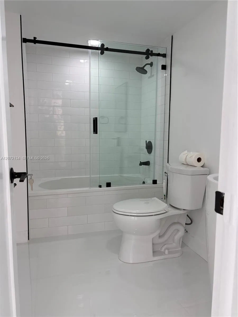 525 Ocean Blvd #515 Pompano Beach, FL 33062