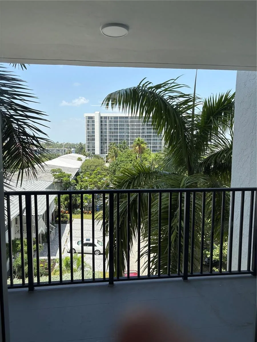 525 Ocean Blvd #515 Pompano Beach, FL 33062