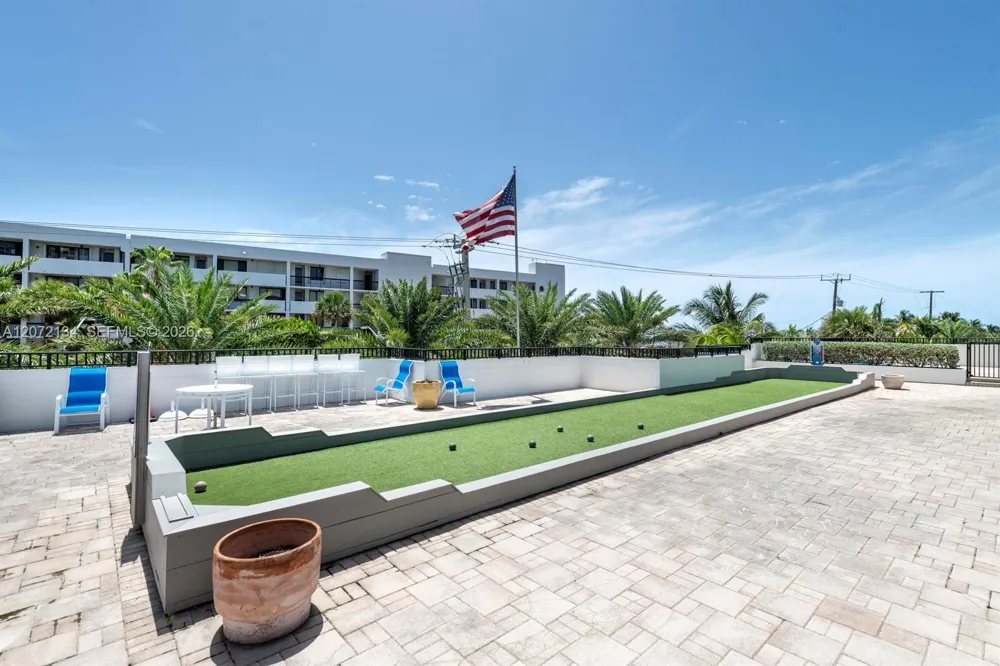 525 Ocean Blvd #515 Pompano Beach, FL 33062