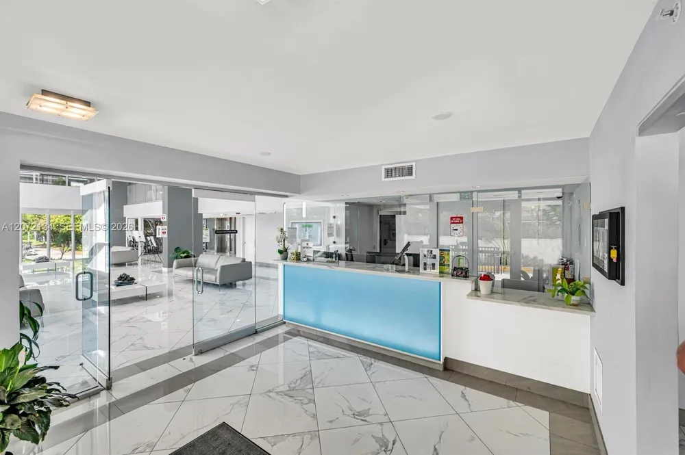 525 Ocean Blvd #515 Pompano Beach, FL 33062