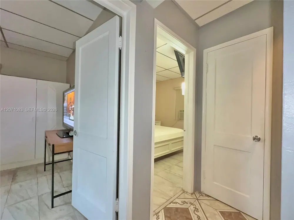 12550 NW 1st Ave North Miami, FL 33168