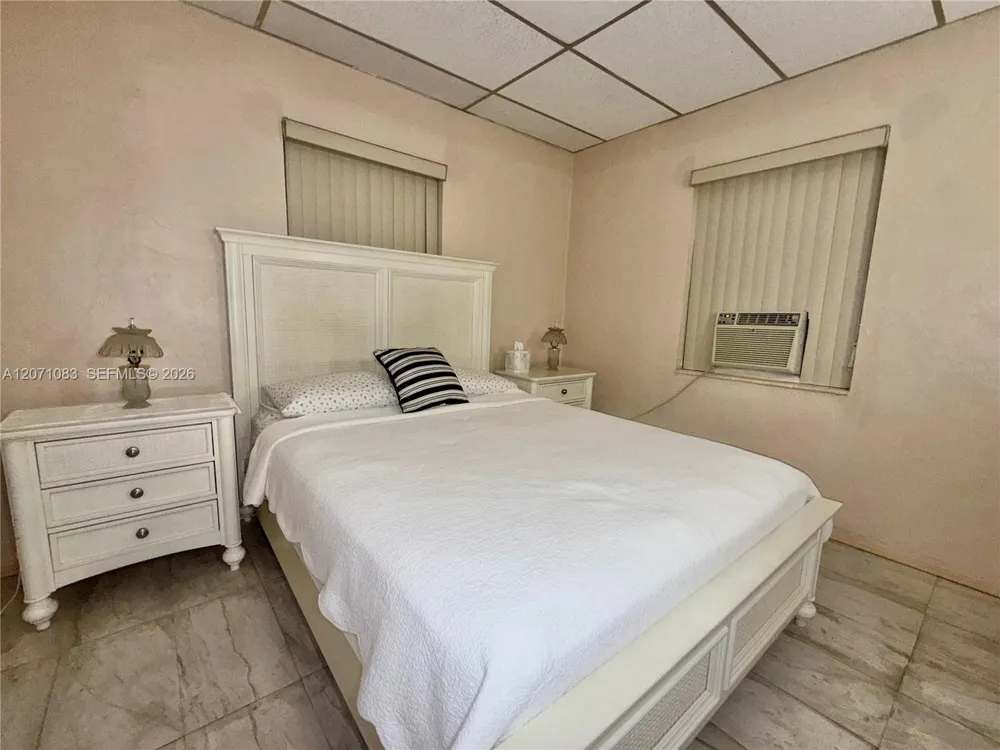 12550 NW 1st Ave North Miami, FL 33168