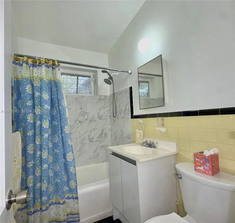 12550 NW 1st Ave North Miami, FL 33168
