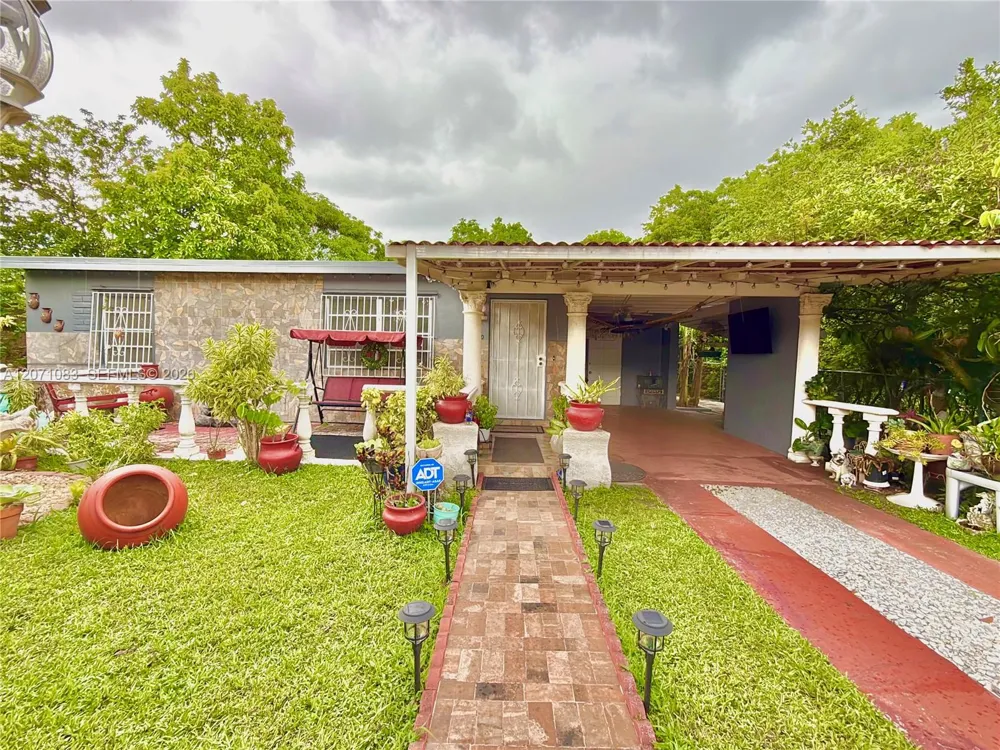 12550 NW 1st Ave North Miami, FL 33168