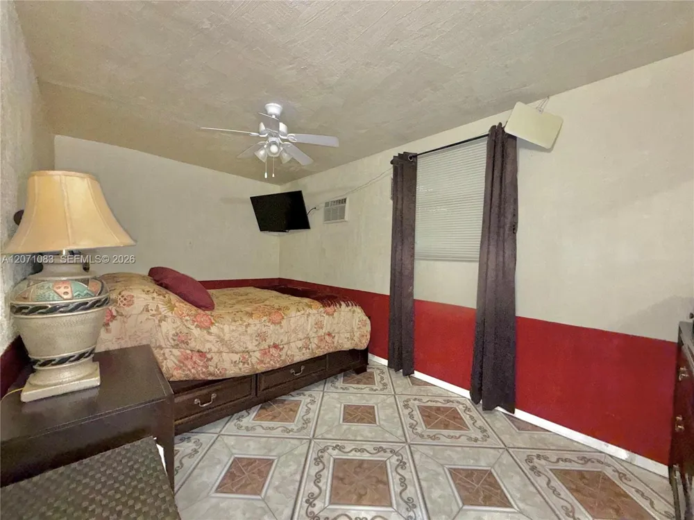 12550 NW 1st Ave North Miami, FL 33168