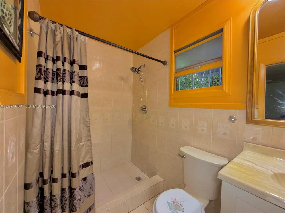 12550 NW 1st Ave North Miami, FL 33168