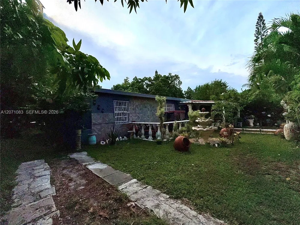 12550 NW 1st Ave North Miami, FL 33168
