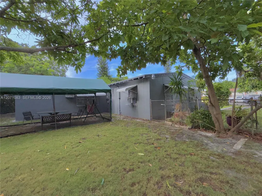 12550 NW 1st Ave North Miami, FL 33168