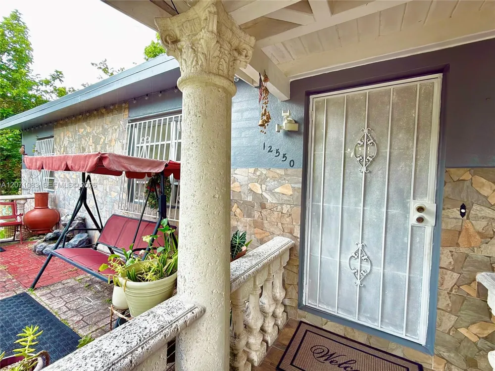 12550 NW 1st Ave North Miami, FL 33168