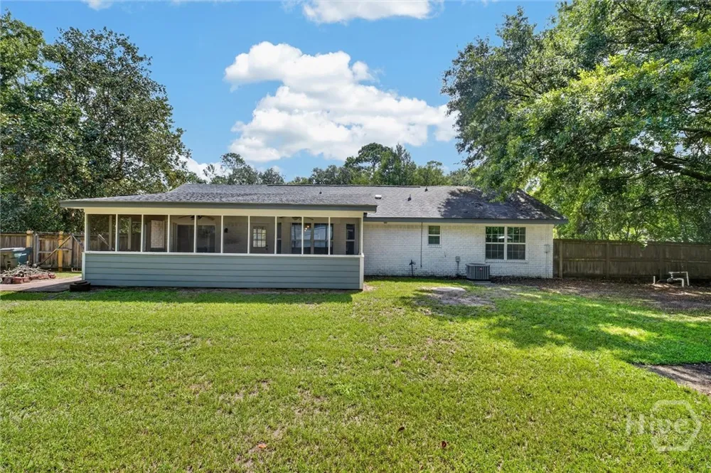 214 Jefferson Circle SE Allenhurst, GA 31301