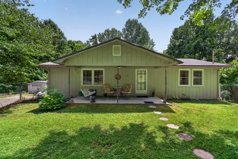 582 Spencer Dr