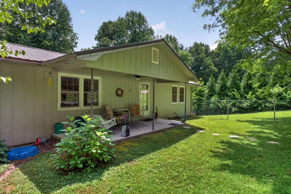 582 Spencer Dr Spencer, TN 38585