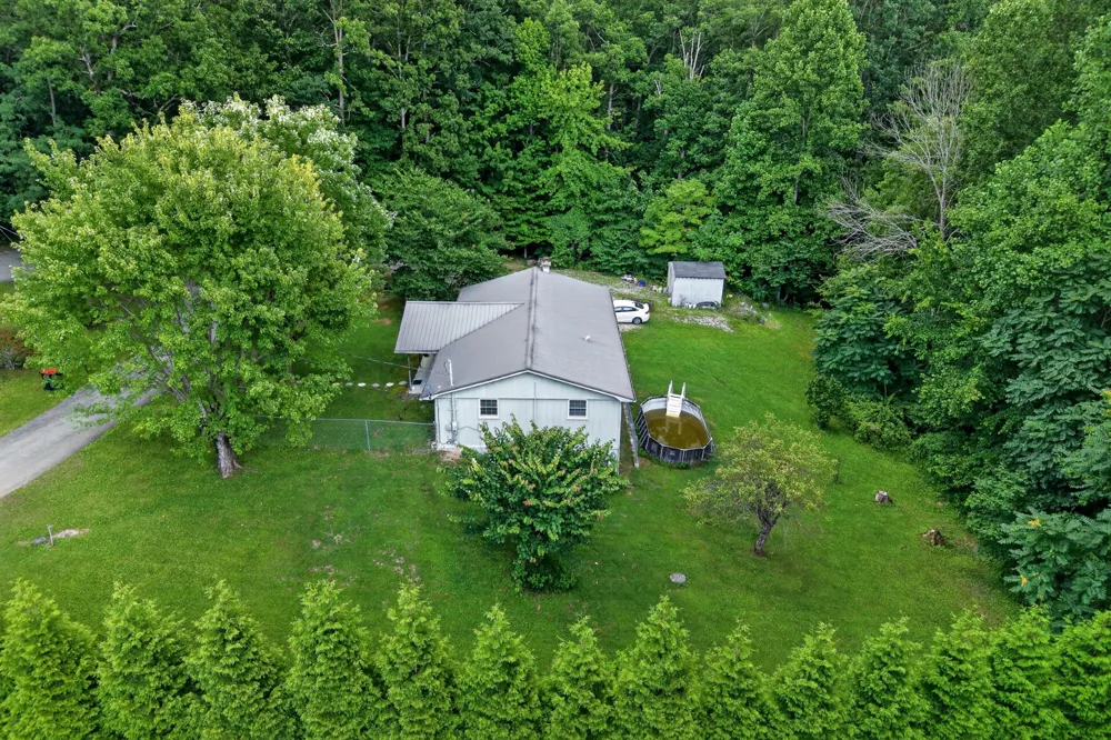 582 Spencer Dr Spencer, TN 38585