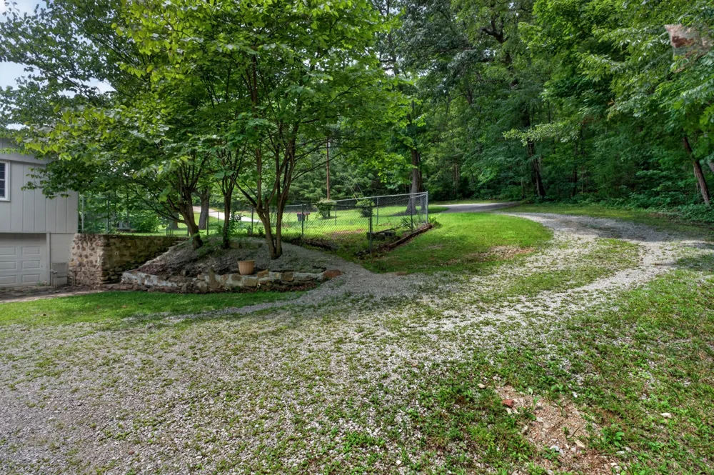 582 Spencer Dr Spencer, TN 38585