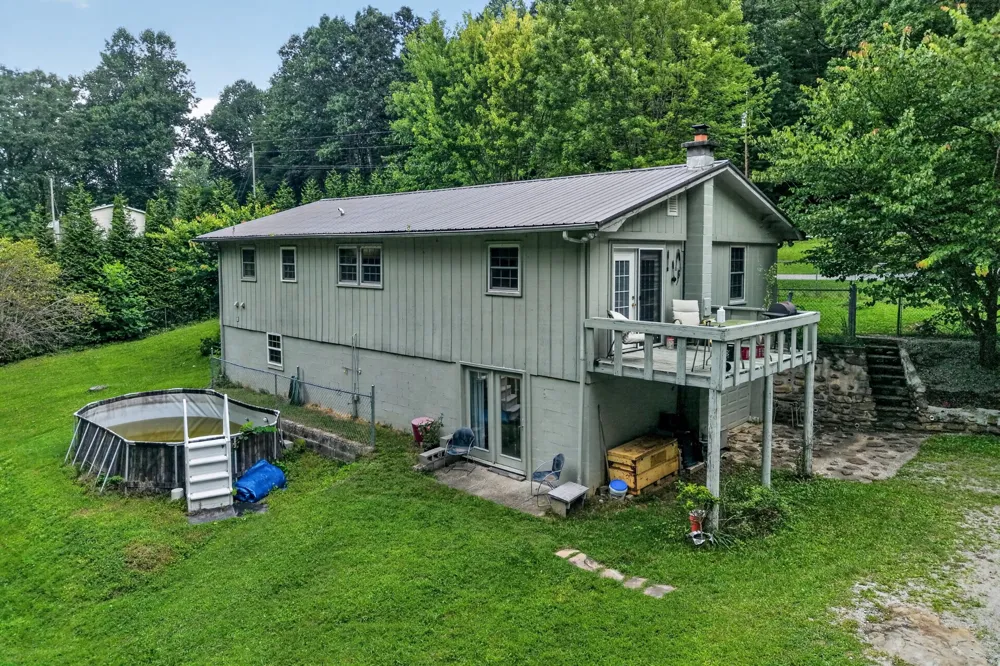 582 Spencer Dr Spencer, TN 38585