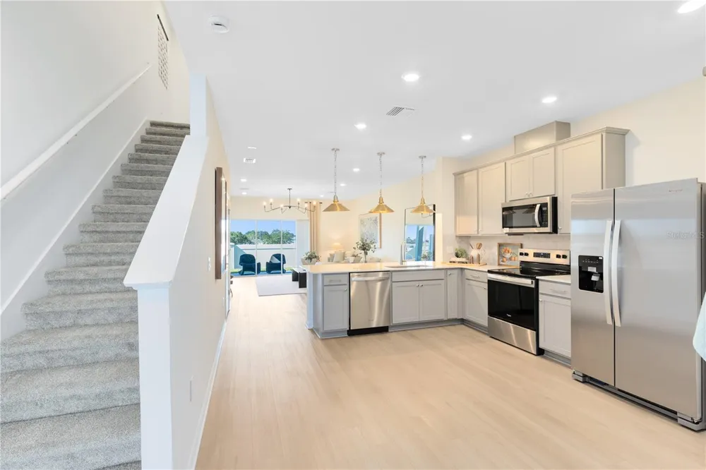4356 CHESTER SPRINGS BOULEVARD Davenport, FL 33837