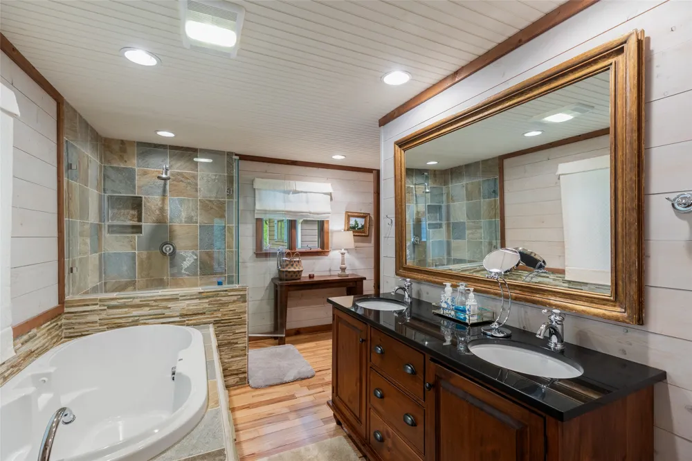 99 Balsam Lane Highlands, NC 28741