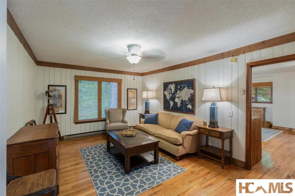 99 Balsam Lane Highlands, NC 28741