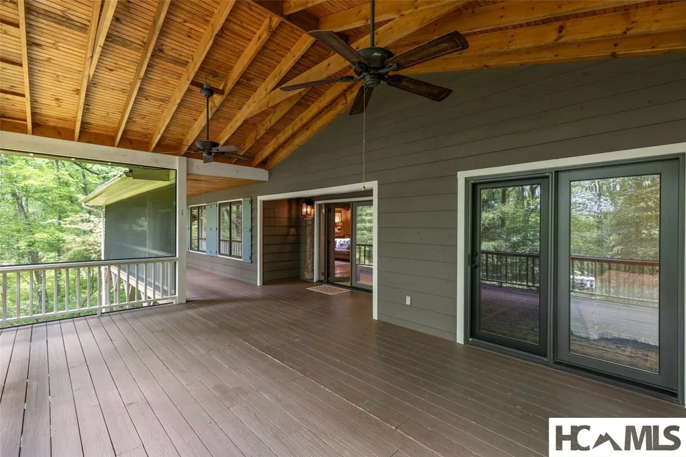 99 Balsam Lane Highlands, NC 28741