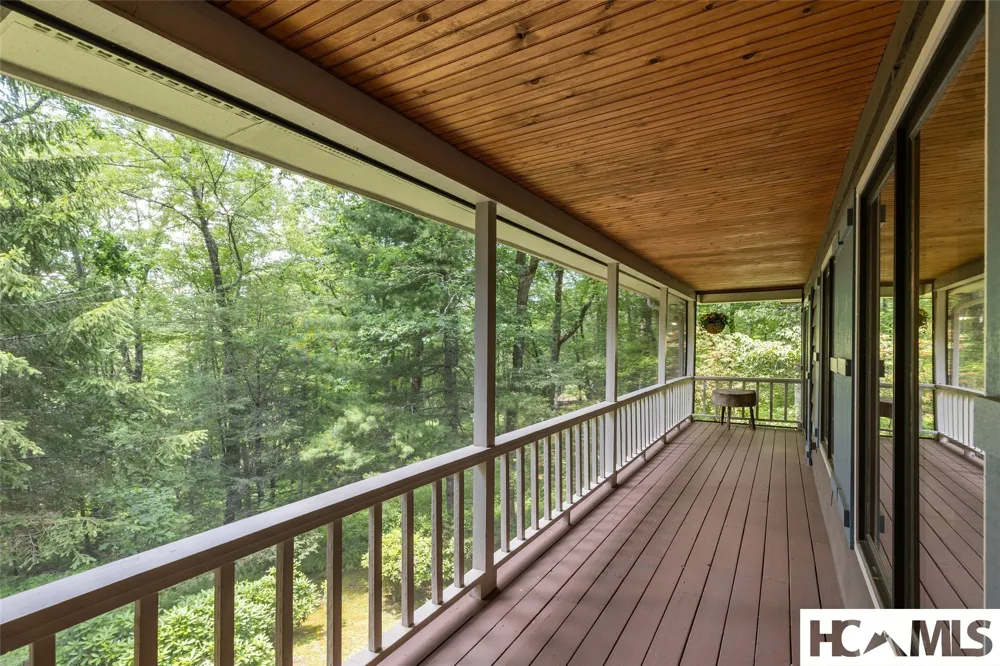 99 Balsam Lane Highlands, NC 28741