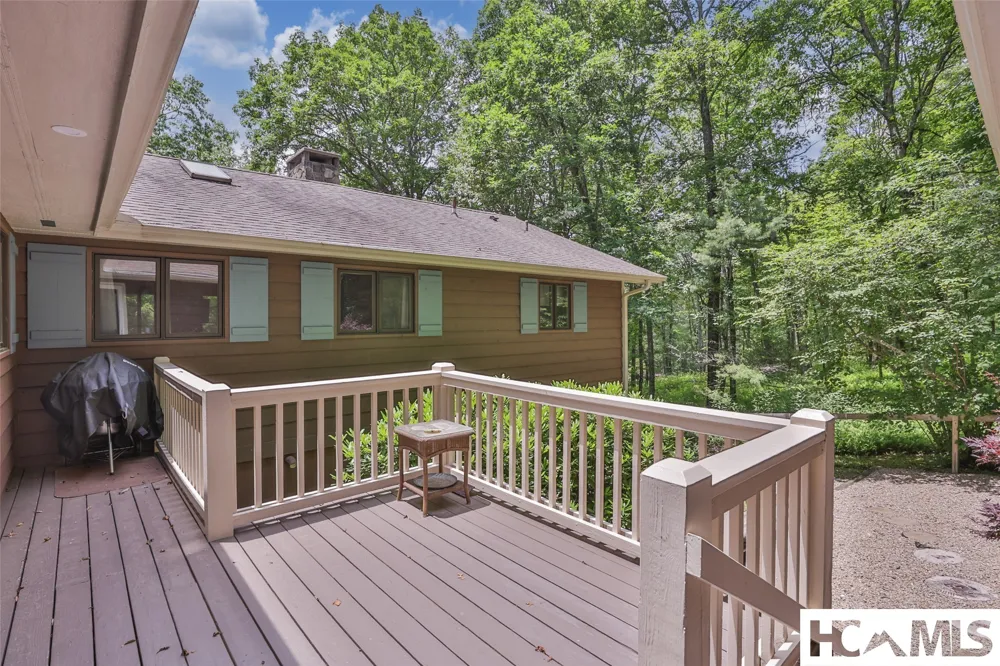 99 Balsam Lane Highlands, NC 28741