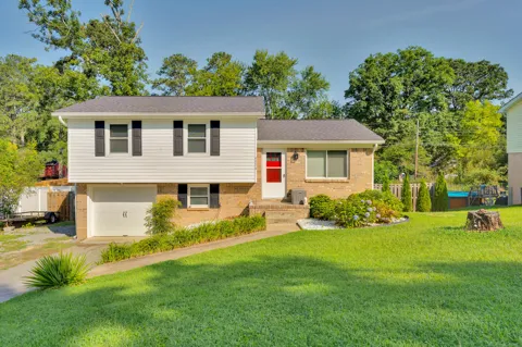 4056 E Freedom Circle