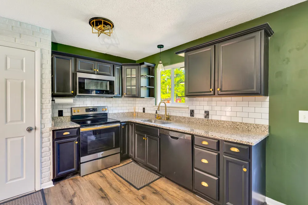 4056 E Freedom Circle Ooltewah, TN 37363