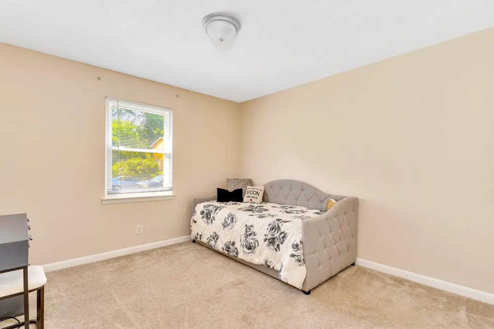 4056 E Freedom Circle Ooltewah, TN 37363