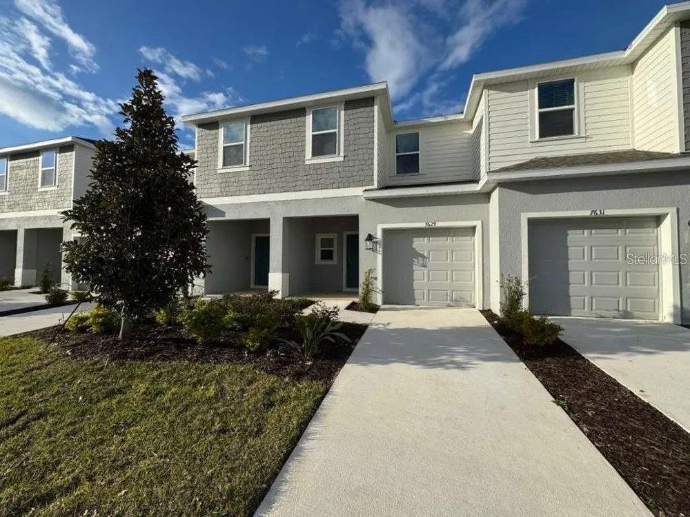 7629 WATERSCAPE DRIVE Groveland, FL 34736