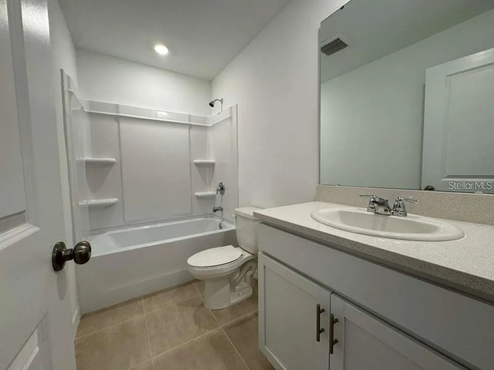 7629 WATERSCAPE DRIVE Groveland, FL 34736