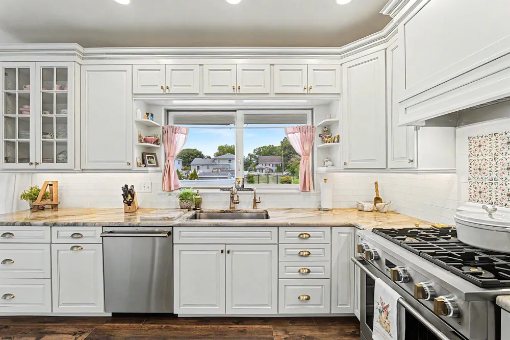 745 5th Street Somers Point, NJ 08244