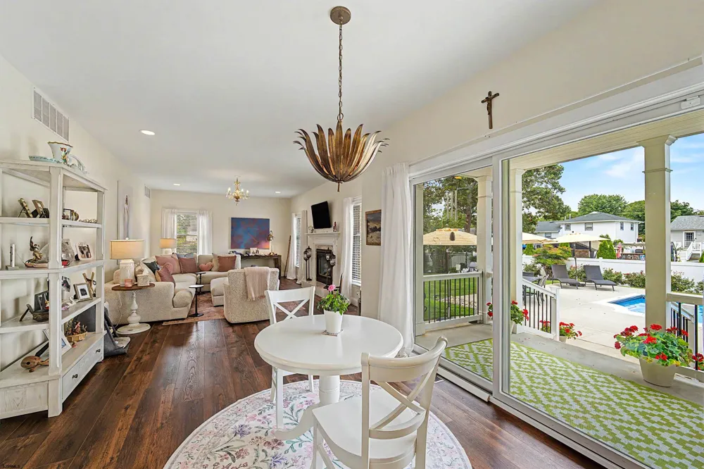 745 5th Street Somers Point, NJ 08244
