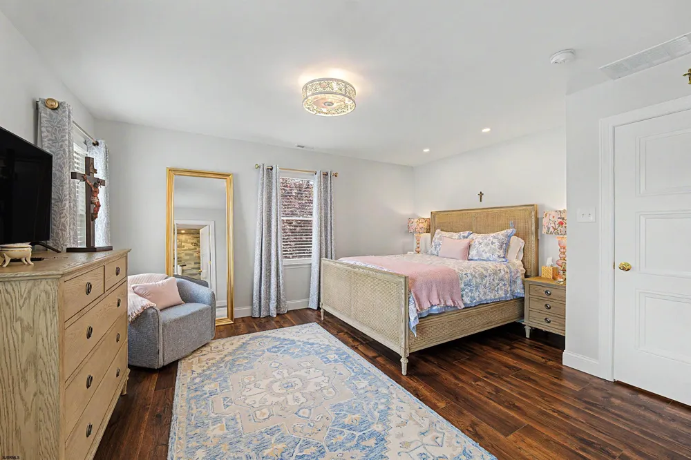745 5th Street Somers Point, NJ 08244