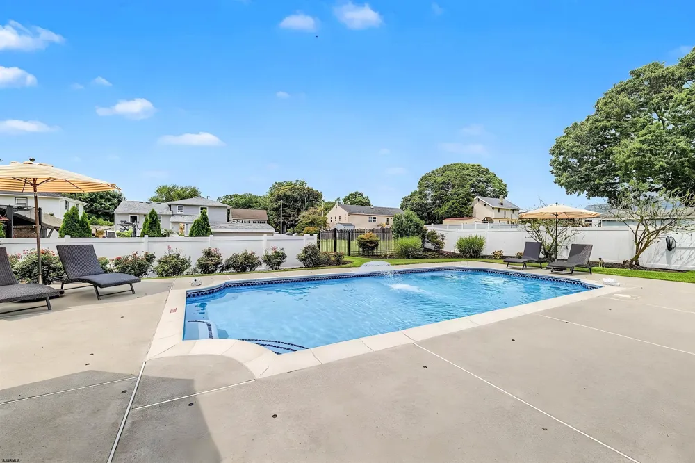 745 5th Street Somers Point, NJ 08244